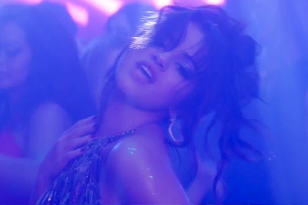selena-gomez-rules-the-dance-floor-in-zedd-s-i-want-you-to-know