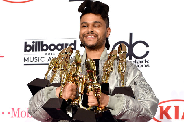 the-weeknd-BBMA2016