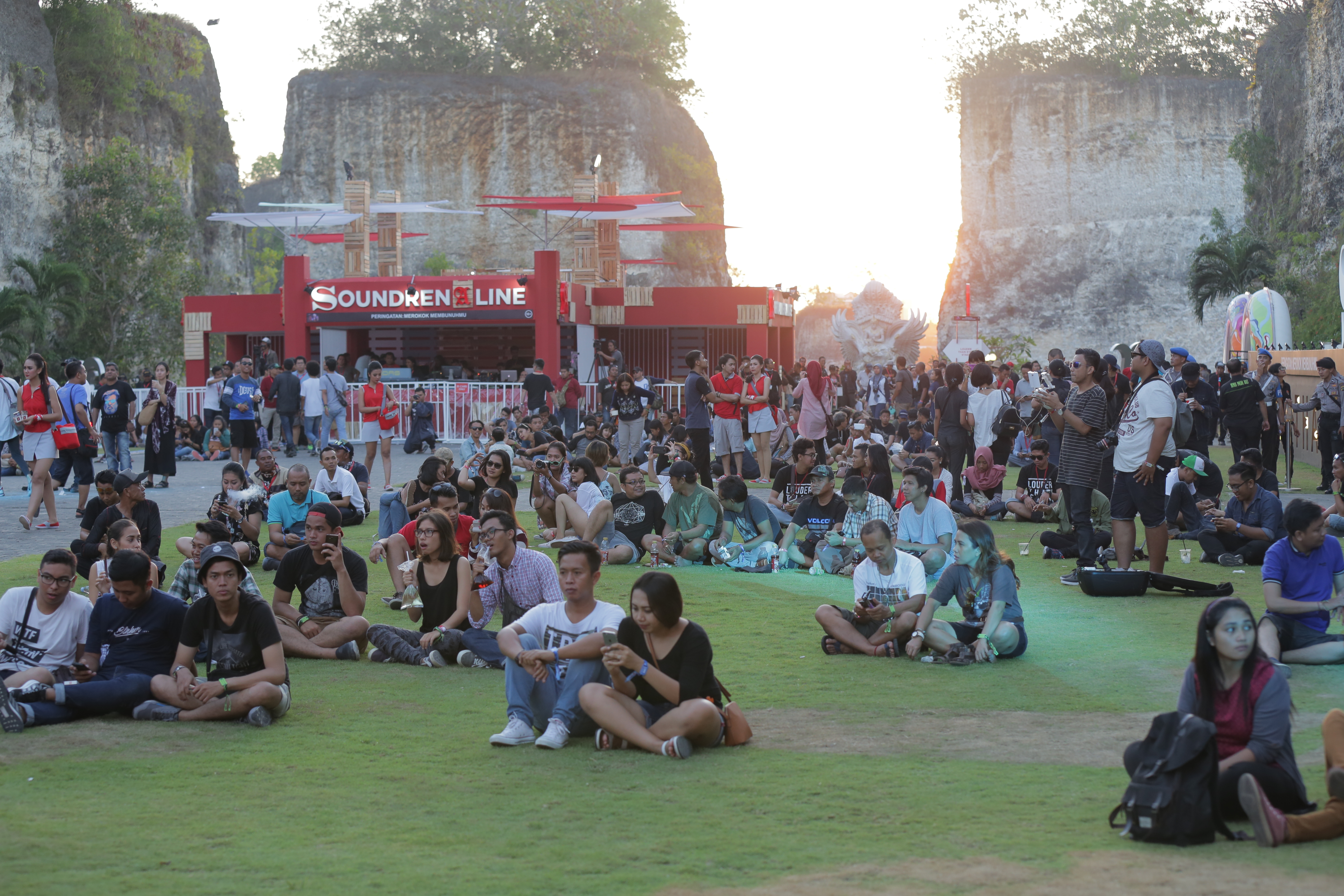 Soundrenaline 2016: Louder Than Ever - Day 1