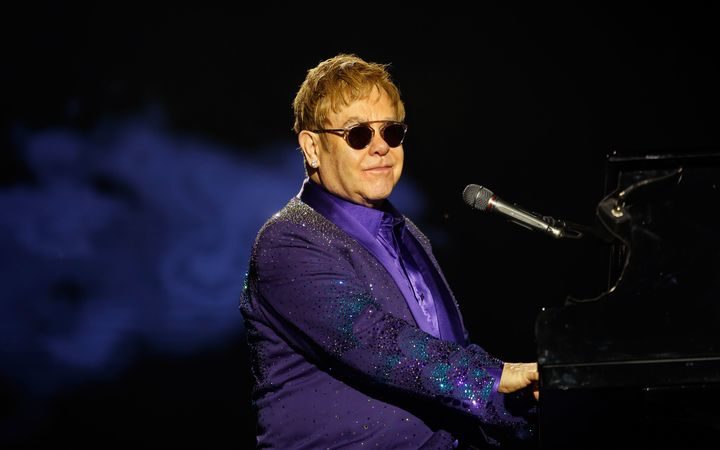 Ingin Fokus Pada Suami dan Anak, Elton John Umumkan Bakal Pensiun Dari Touring