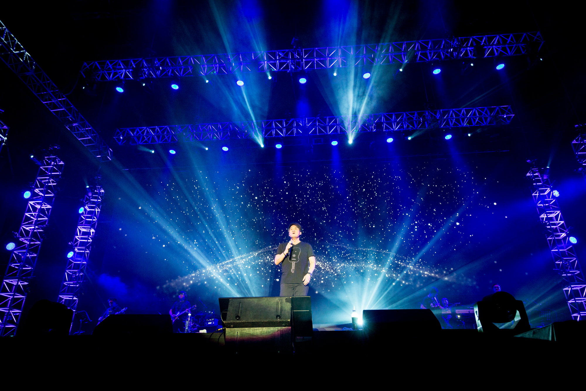 Wakin Chau Hadirkan Konser Penuh Lagu Kenangan di Singapura
