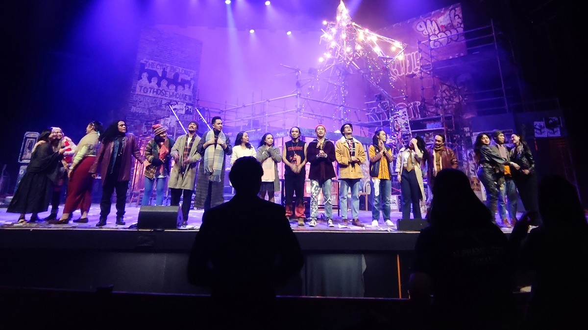 Menonton Budaya Bohemian Anak Muda Amerika di Era 90’an Dalam Teater Musikal RENT