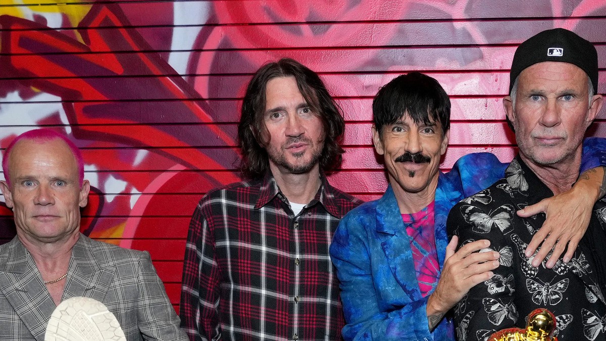 Red Hot Chili Peppers Umumkan Tur Tambahan di Amerika Utara & Eropa