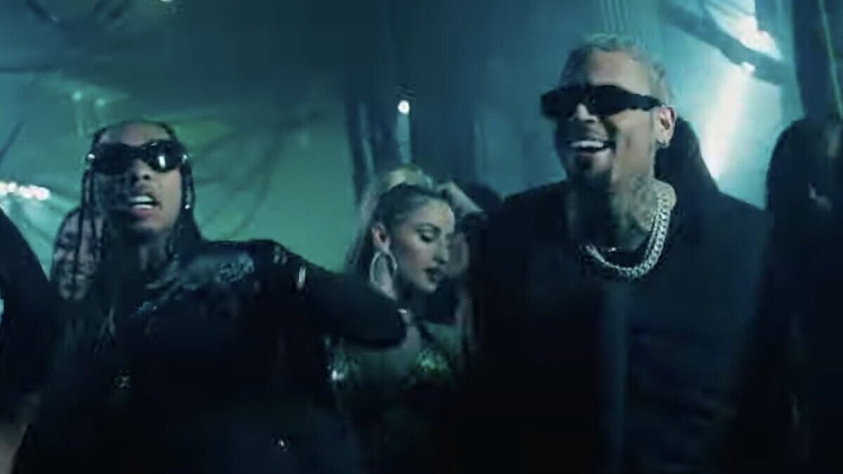 Tyga Tampil Lebih Dewasa di Lagu Baru 'Nasty' Bersama Chris Brown
