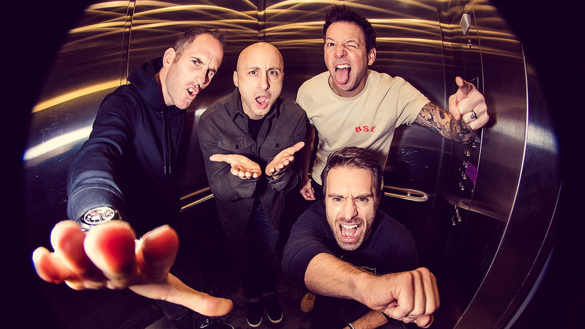 Creativedisc Exclusive Interview with Chuck Comeau from Simple Plan: Cinta Banget Dengan Indonesia
