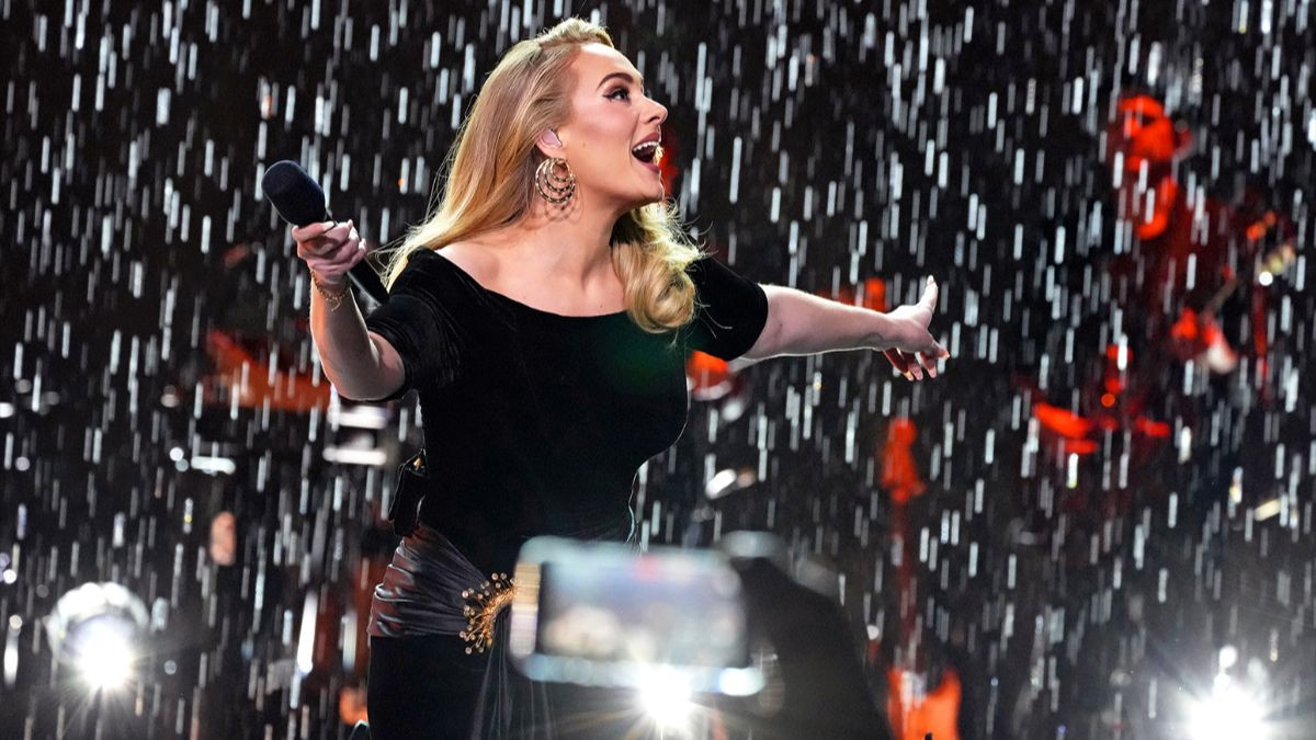 Adele Perpanjang Weekends With Adele dan Akan Buat Film Dokumenter