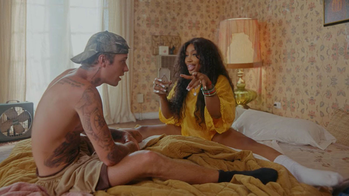 SZA Ajak Justin Bieber Bintangi Video Musik 'Snooze'