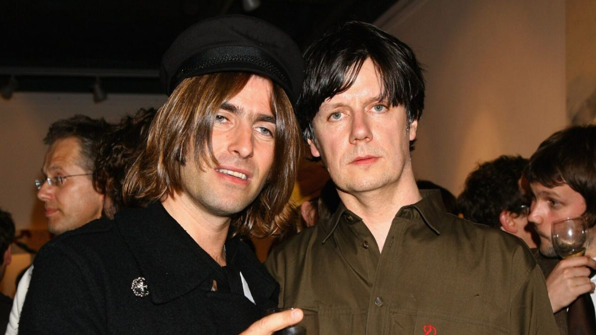 Umumkan Album Kolaboratif, Liam Gallagher dan John Squire Luncurkan 'Mars To Liverpool'